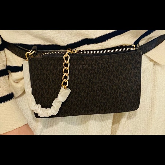 NWT MICHAEL Michael Kors Mono Belt Bag / Clutch - Picture 2 of 8